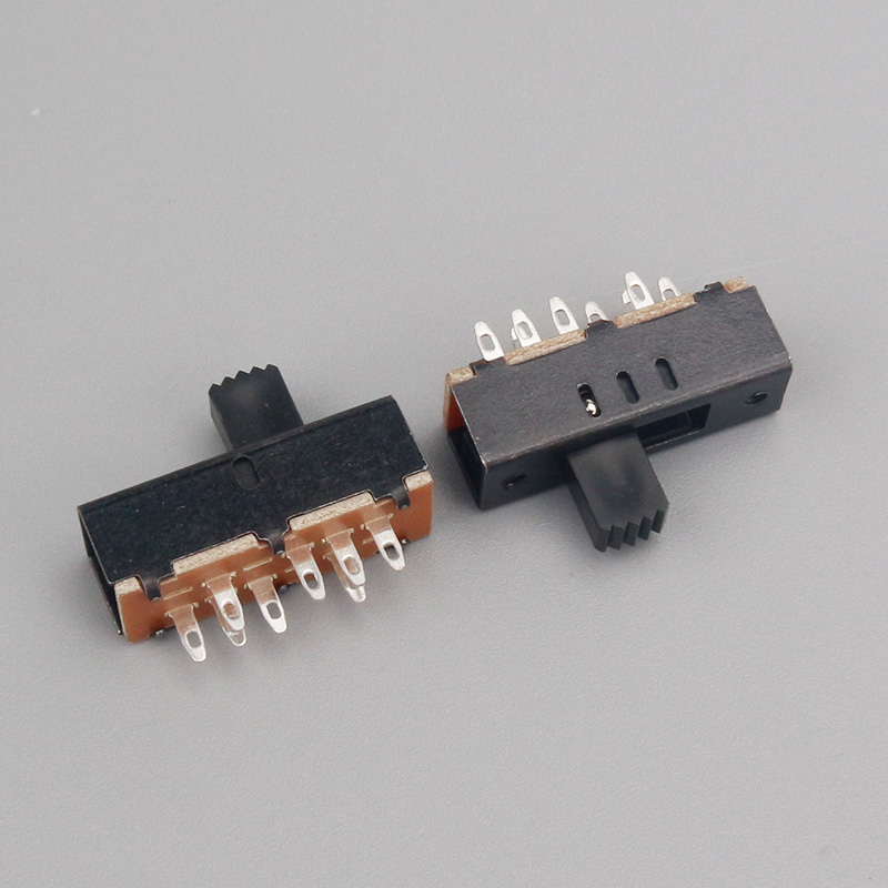 SS23F02G7-黑殼-M2-大撥動(dòng)開關(guān)